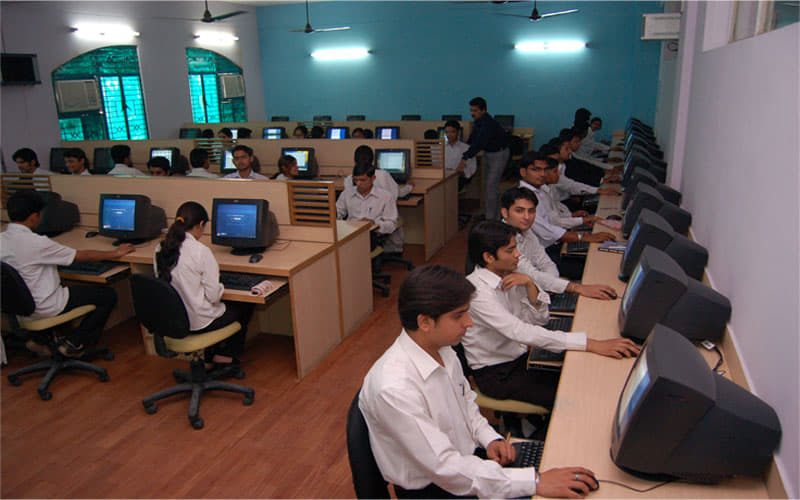 Mewar Institute of Management Ghaziabad Laboratory photo 3